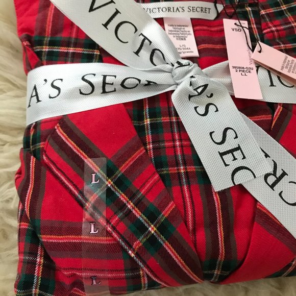 Victoria's Secret Thermal Pajama Set NWT New in Factory Package Nwt - Picture 13 of 16